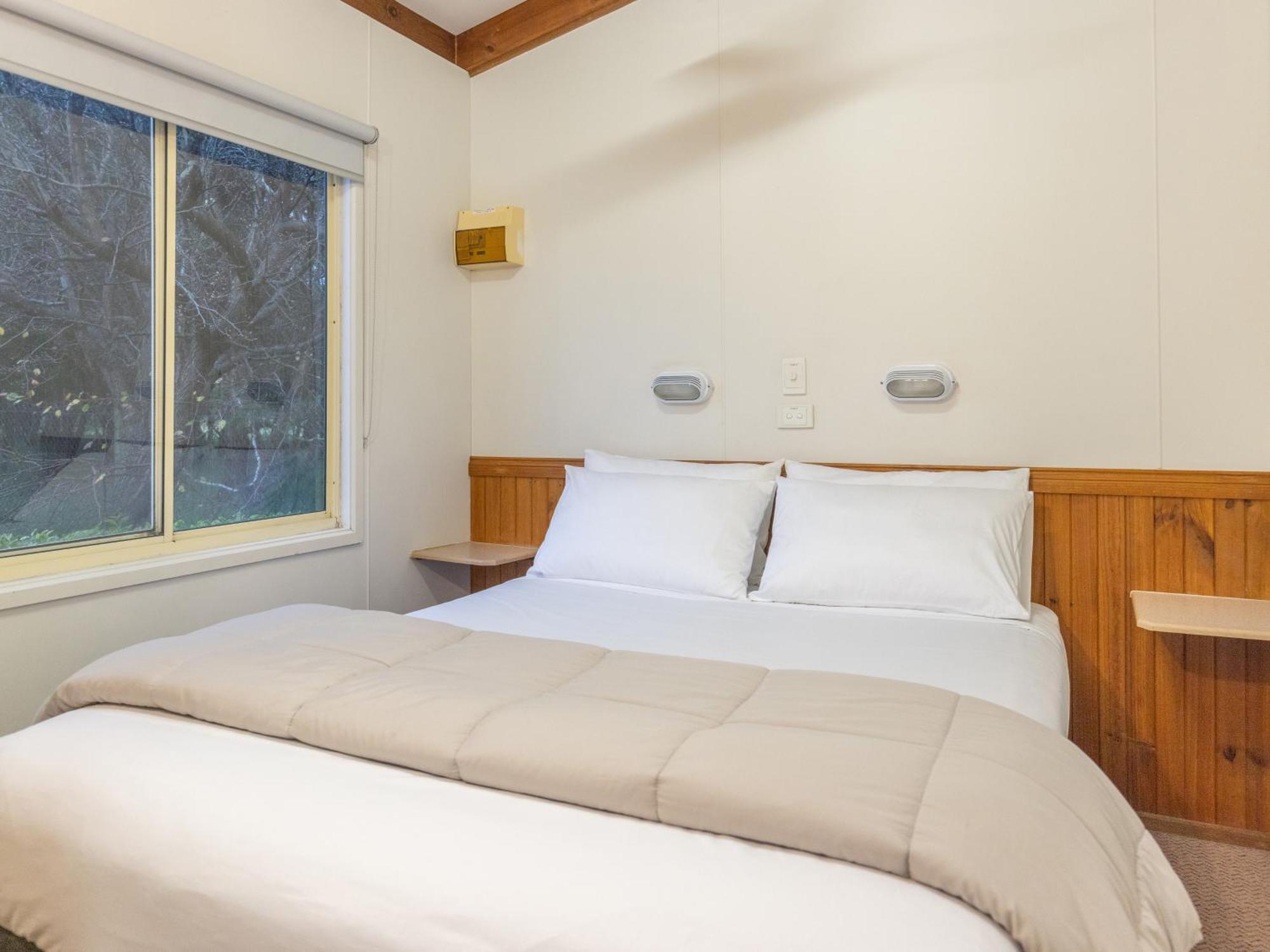 Nrma Warrnambool Riverside Holiday Park Room photo