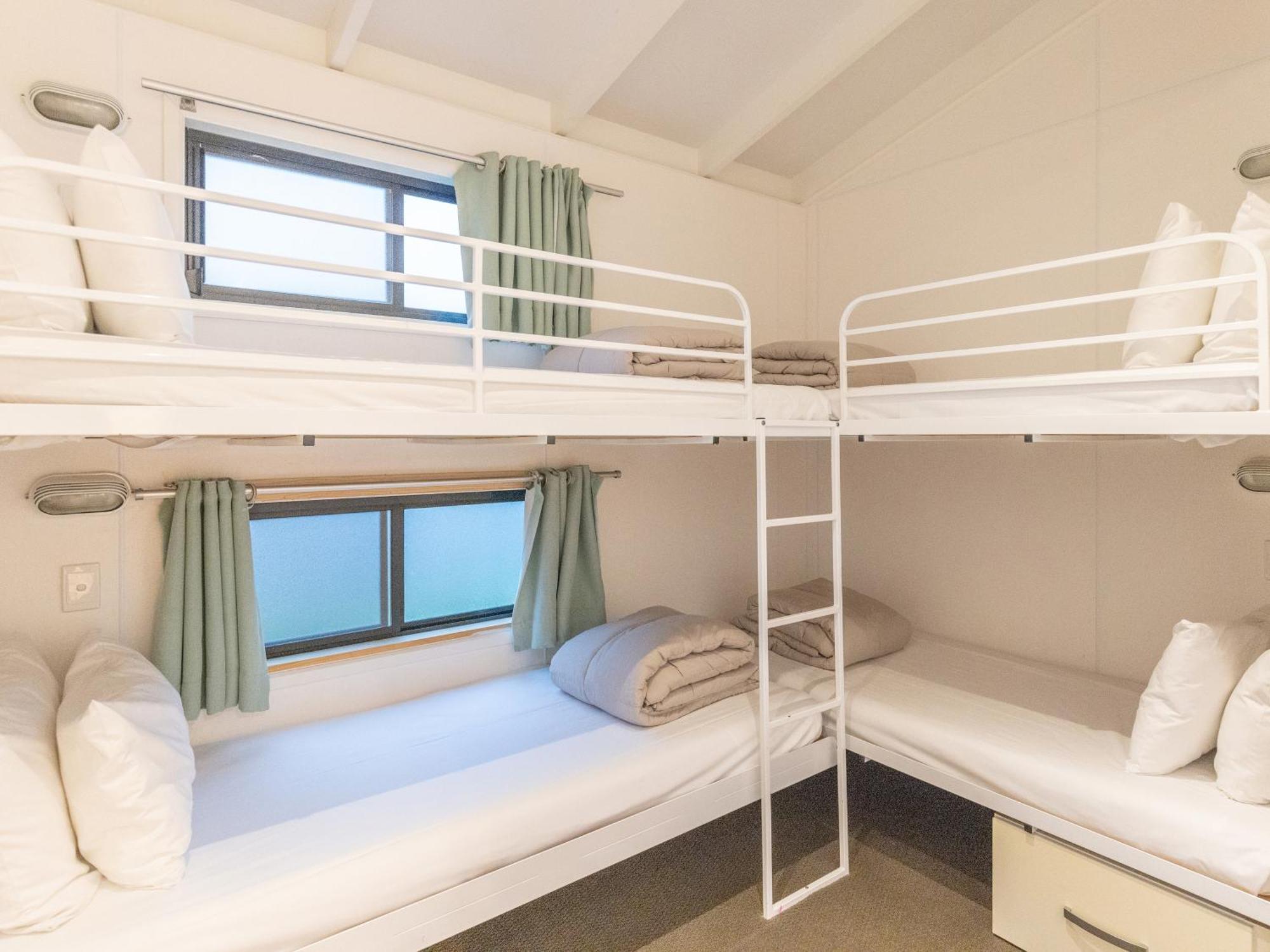 Nrma Warrnambool Riverside Holiday Park Room photo